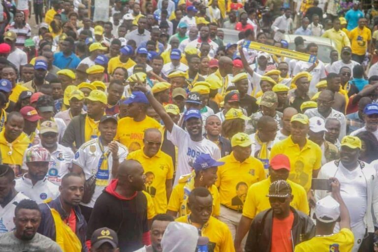 Kinshasa : G. Ngobila Brandit l&rsquo;état d&rsquo;urgence pour justifier l&rsquo;annulation de la marche du FCC