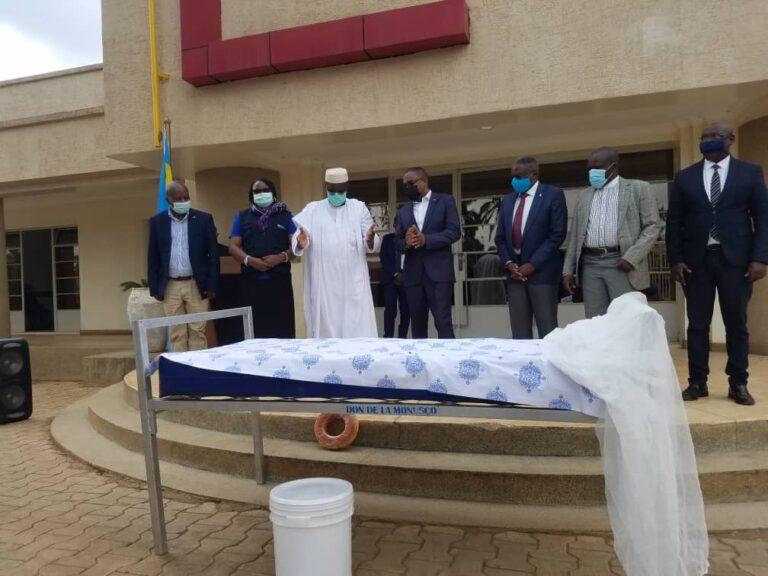 Sud – Kivu: Lutte contre la COVID-19, la Monusco fait un don des Kits matériels au Centre de pris en charge de Bwindi