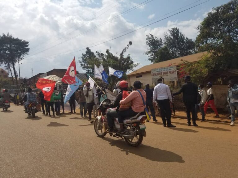 Bukavu: La Marche de lamuka dispersée par des policiers à coup de gaz lacrymogènes