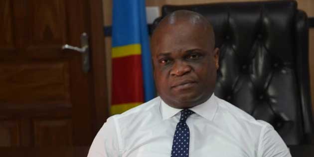 Mai-Ndombe: Willy Bakonga présente ses condoléances aux familles des élèves finalistes noyés dans le Lac Maï Ndombe à Inongo