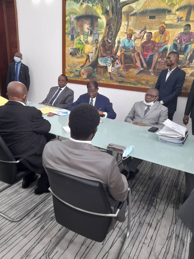 Sénat/remise et reprise : les devoirs républicains sont sacrés (Thambwe Mwamba)