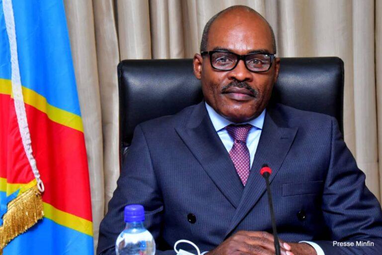 RDC-Mobilisation des recettes : Séance de travail entre le Ministre des Finances Nicolas KAZADI Kadima et Les régies financières « DGRAD, DGI ET DGDA »