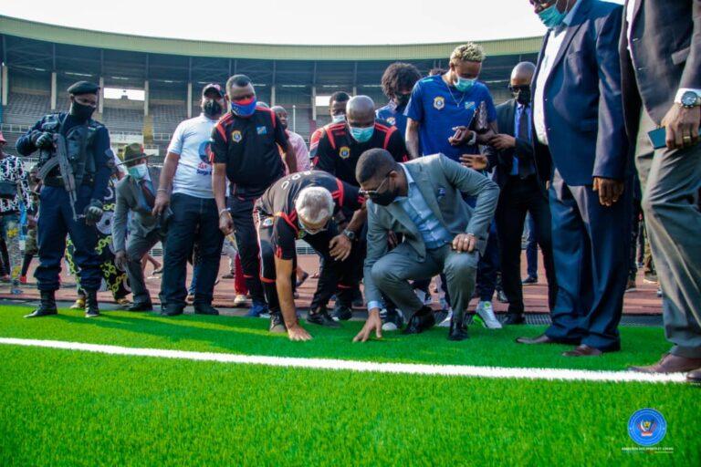Travaux de réhabilitation du stade des Martyrs : Hector Cuper et ses poulains inspectent à leur tour