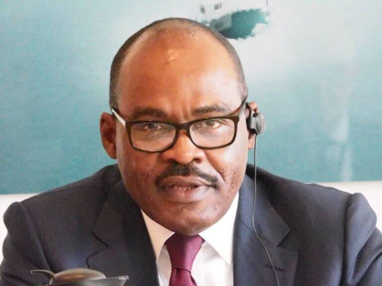 Le Ministre des Finances, Nicolas Kazadi a échangé avec le sous-secrétaire adjoint au Trésor américain Eric Meyer sur la lutte contre la corruption et le blanchiment d&rsquo;argent en République Démocratique du Congo.
