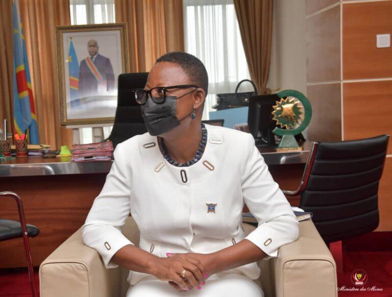 RDC/Mines: Antoinette N&rsquo;samba a donné le go de l&rsquo;opération de vente aux enchères de diamant de la société SACIM