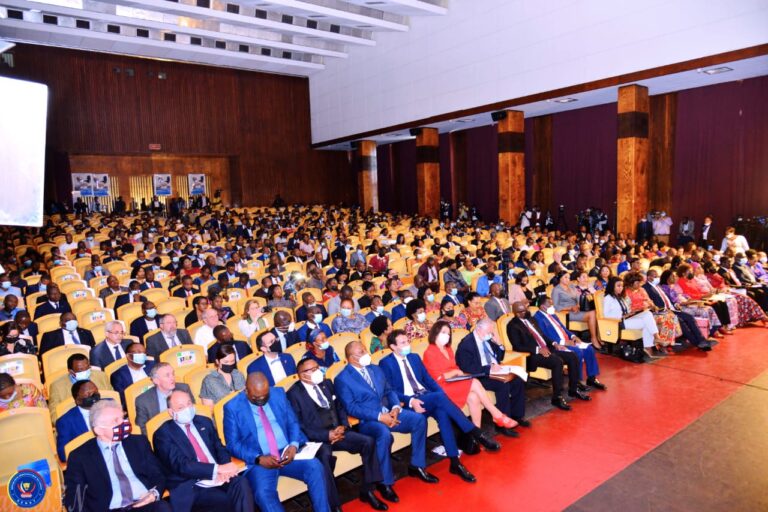 RDC-Belgique: les entrepreneurs des deux pays prônent l&rsquo;émergence de la classe moyenne dans une foire organisée à Kinshasa pour