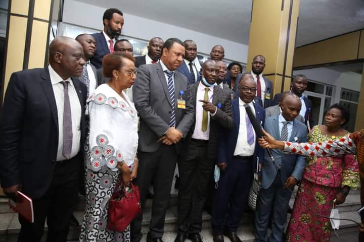 État de siège : Félix Tshisekedi promet aux élus de l&rsquo;Ituri et Nord-Kivu la mise en œuvre des recommandations de la commission défense et sécurité