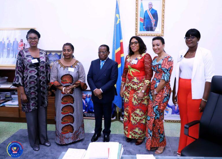 Sénat : Bahati promet son soutien à la Mutuelle financière des femmes africaines (MUFFA)