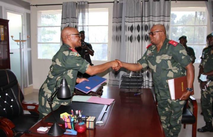 FARDC : Ichalegonza et Kasonga, nouveaux chefs EMG adjoints entrent en fonction