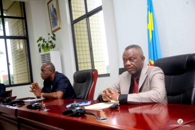 Insalubrité à Kinshasa: Daniel Aselo interpelle Ngobila et les 24 bourgmestres de Kinshasa