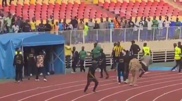 Play-offs : V.Club et FC les Aigles du Congo suspendus et sommés de payer 7500 USD comme amende