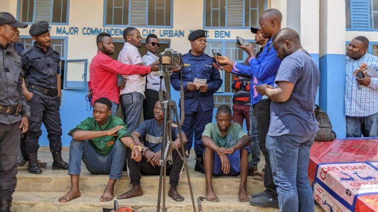 Beni : La Police présente à la presse trois présumés bandits arrêtés