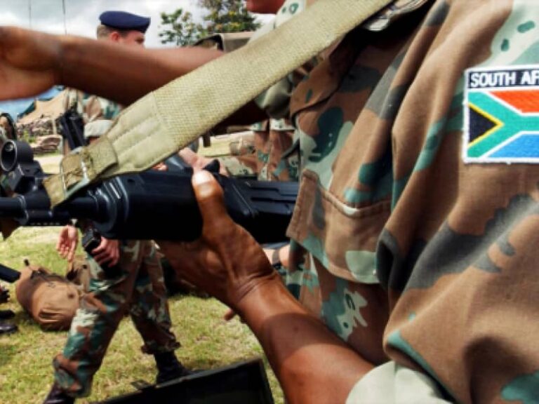 L&rsquo;armée sud-africaine fixe l&rsquo;opinion publique sur la rumeur de la réédition de ses soldats aux rebelles de M23