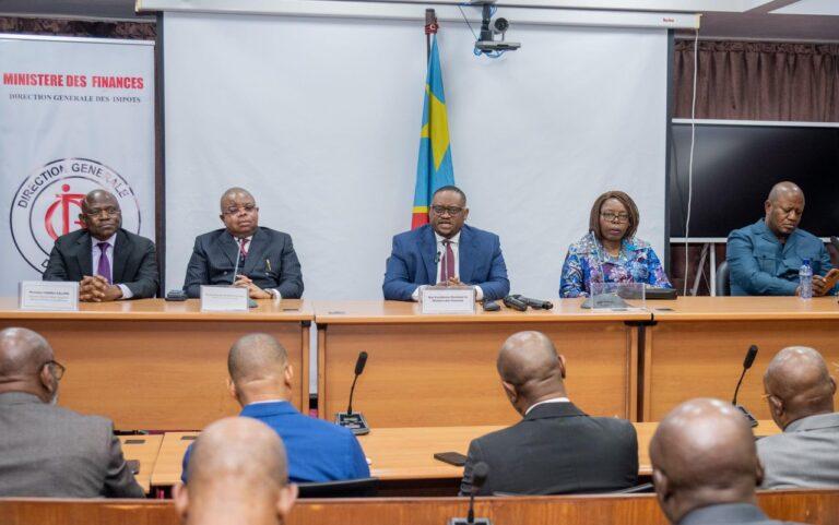 À la DGI, Doudou Fwamba Likunde rassure les agents et cadres de son accompagnement pour une mobilisation accrue des recettes