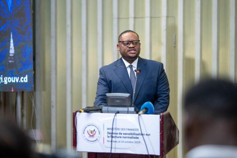 Sensibilisation des organisations du secteur privé sur la facture normalisée, Doudou Fwamba favorable à la transformation du système fiscal congolais