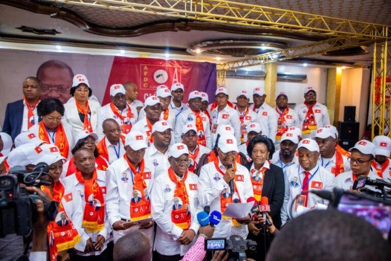 Révision constitutionnelle : l’AFDC-A de Bahati disposée à participer à la commission annoncée par le Président Tshisekedi