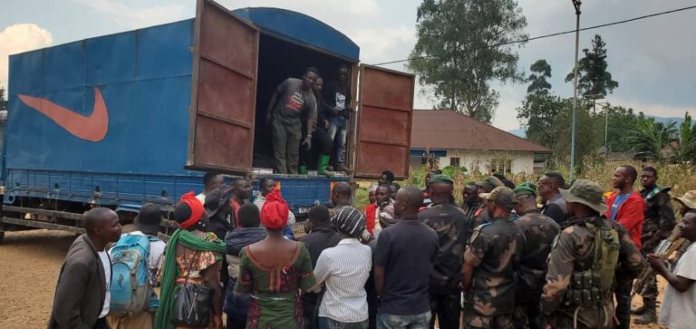 Nord-Kivu : la société civile et la jeunesse de Beni apportent leur soutiens aux FARDC engagées dans les combats à Lubero