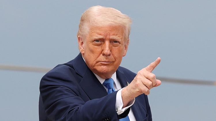 Trump impose des tarifs douaniers à l&rsquo;Afrique du Sud dans les différends commerciaux