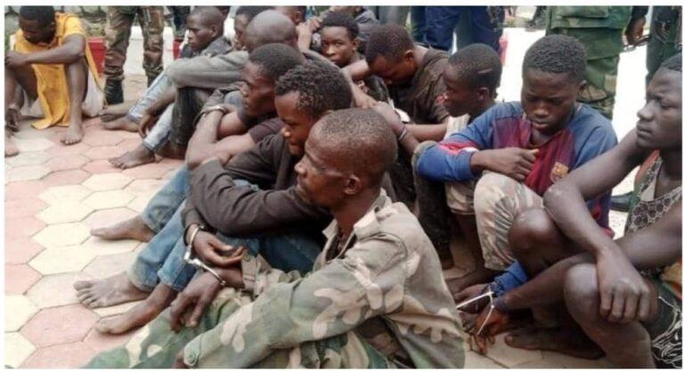 Bunia : 63 présumés bandits armés présentés au gouverneur