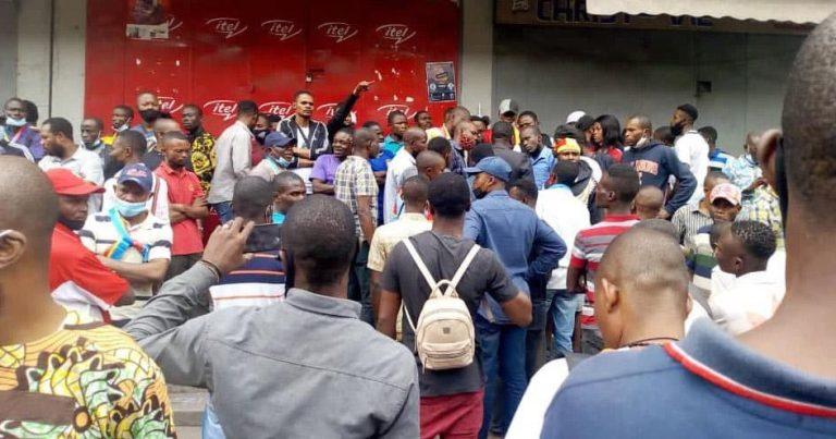 RDC : 402 entreprises privées fermées pour absence de contrats de travail signés avec les employés