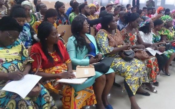 La culture d’épargne recommandée aux femmes d’une association à Kinshasa