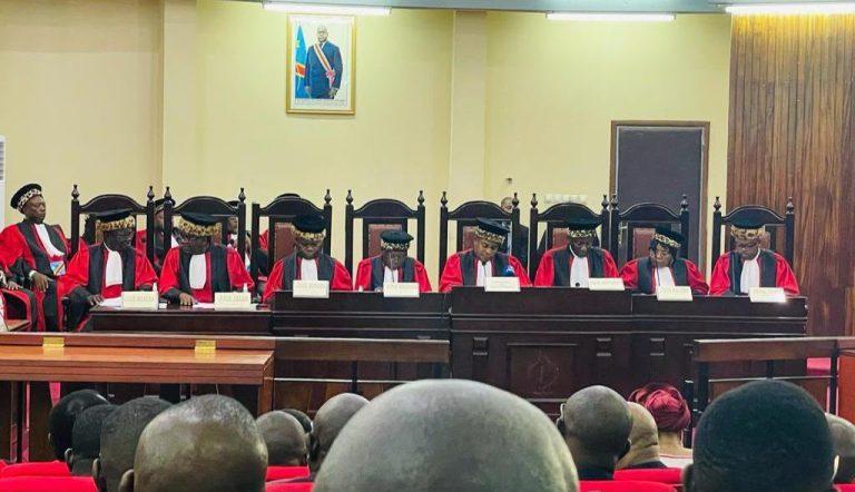 La loi référendaire déclarée conforme à la Constitution sous réserve de 13 articles