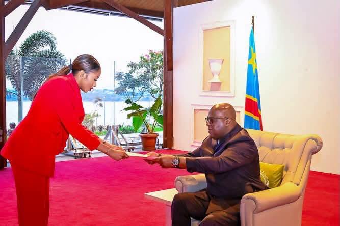 RDC : Grâce Kutino remet à Tshisekedi le cahier des charges issu des consultations de la jeunesse